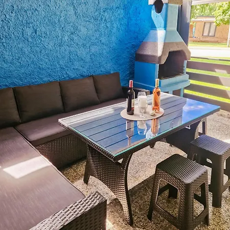 Aparthouse Supreme With Terme Catez Swimming Pools Tickets 公寓 卡特兹奥布萨维