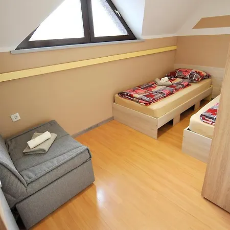 Aparthouse Supreme With Terme Catez Swimming Pools Tickets 公寓 卡特兹奥布萨维