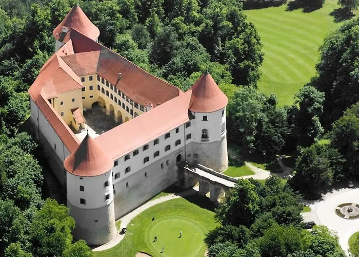 Aparthouse Supreme With Terme Catez Swimming Pools Tickets * Catez ob Savi