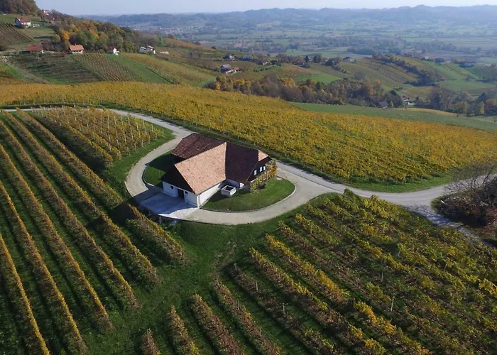 Aparthouse Supreme With Terme Catez Swimming Pools Tickets * Catez ob Savi