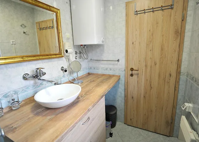 Appartamento Aparthouse Supreme With Terme Catez Swimming Pools Tickets Catez ob Savi